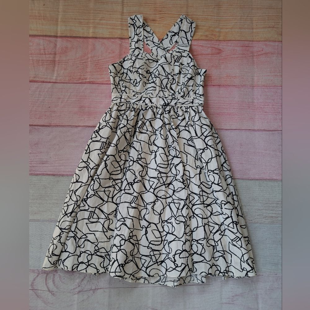 NWT‎ Tahari Ivory Fit & Flare Midi Dress Black Stencil Print 12 Summer Classic